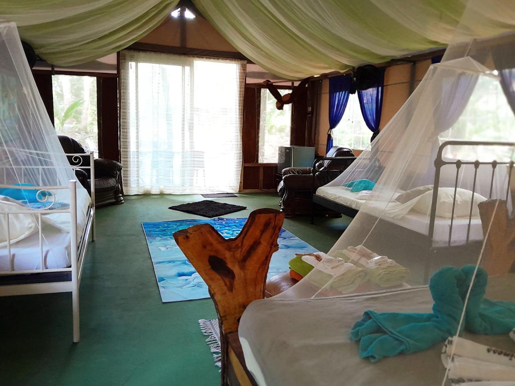 Fully Furnished Family Jungle Tent, Latino Glamping Paquera Hotel ภายนอก รูปภาพ