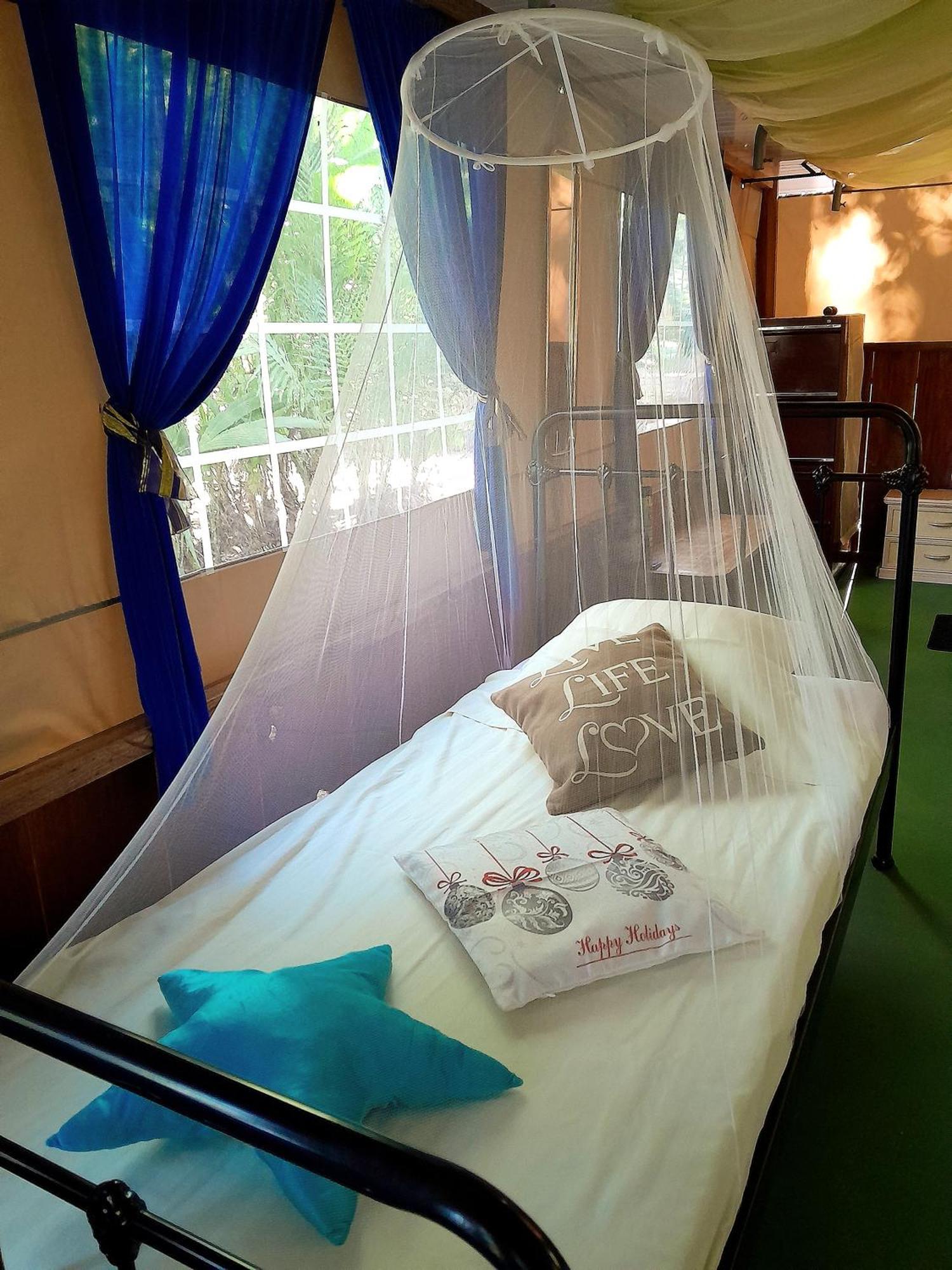 Fully Furnished Family Jungle Tent, Latino Glamping Paquera Hotel ภายนอก รูปภาพ